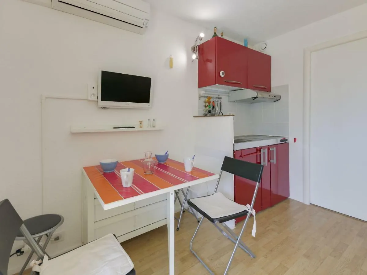 Studio Le Clos Des Lavandes-1 By Interhome Bandol 0*,